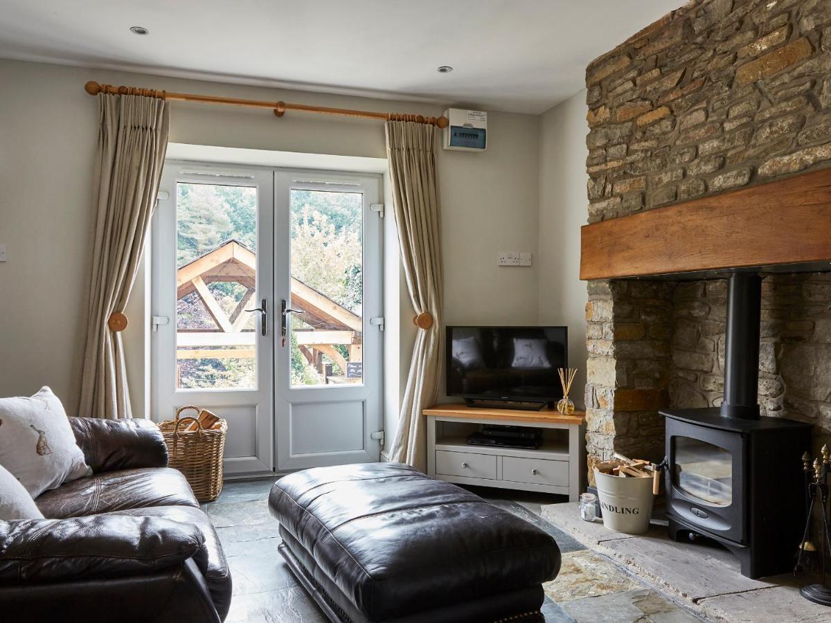 Lilly Cottage Lydney Bagian luar foto